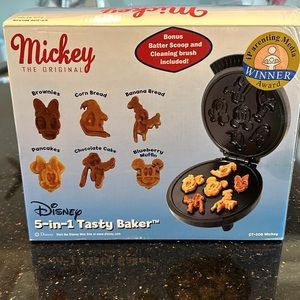 Disney 5-in-1 Tasty Baker, Mickey The Original